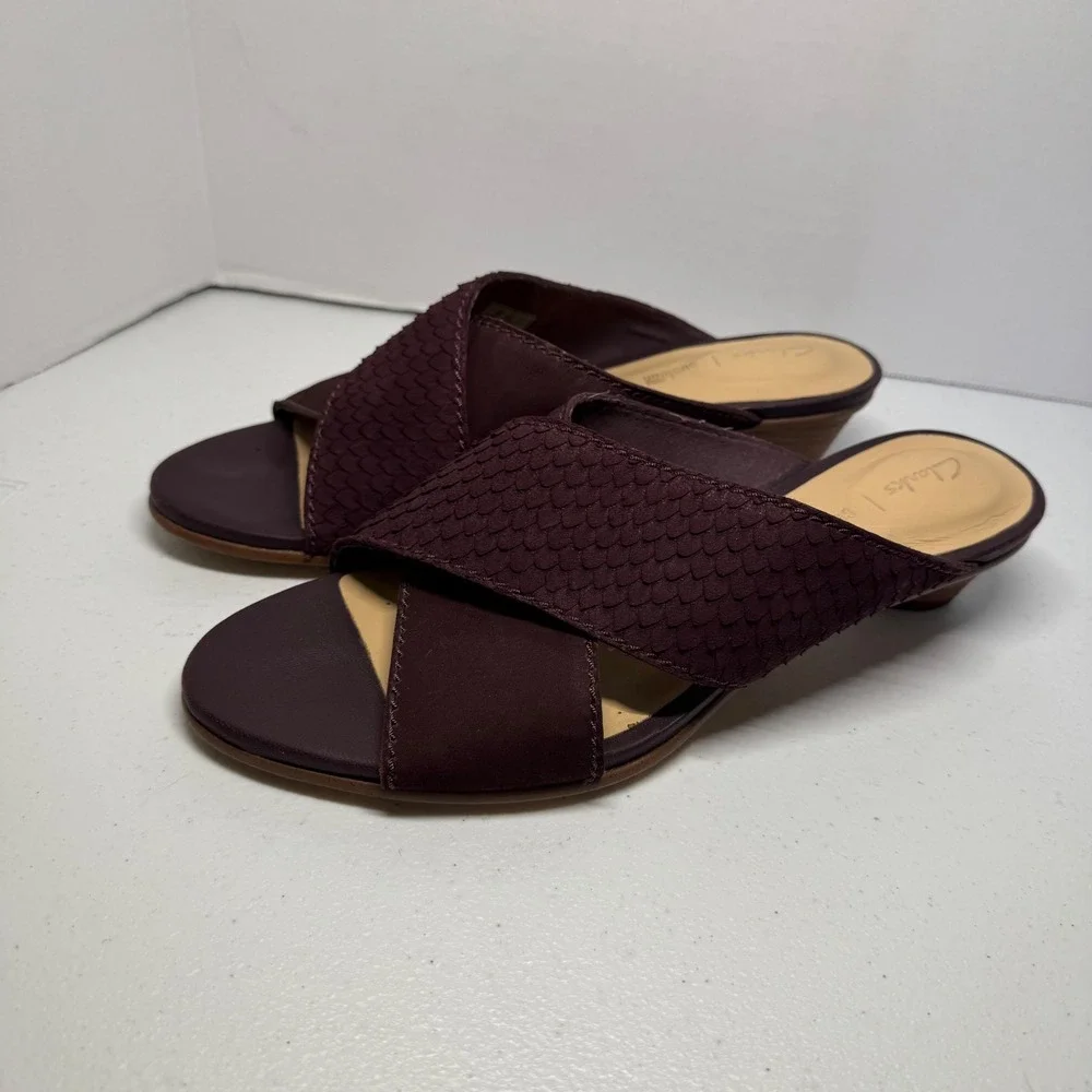 Clarks Mena Island Aubergine Leather Wine Slip On Heel Sandal Size 9